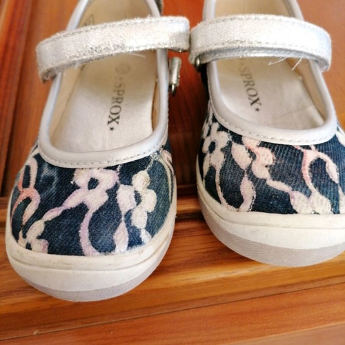 Sprox children's ballet flats like new, blue with flowers, size 24