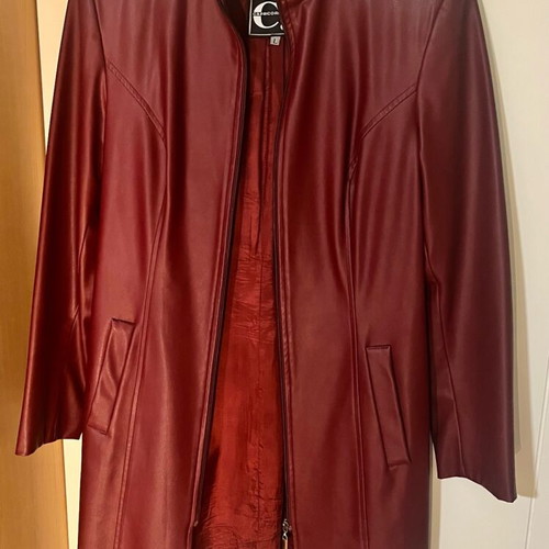 Women's burgundy coat CJ Capricorn Jeans like new, size Large