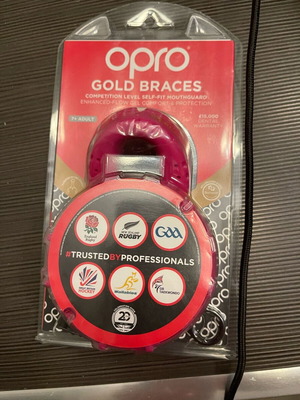 Opro Gold Mouthguard new female professional level