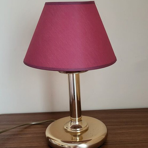 Table lamp set like new, red and white bedside lamps