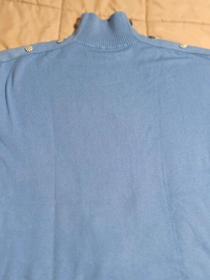 Sleeveless turtleneck sweater with buttons light blue like new