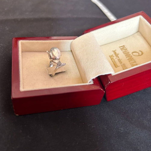 Silver 925 dolphin ring like new
