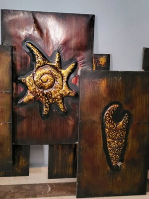 Metal wall art like new, dimensions 96x64