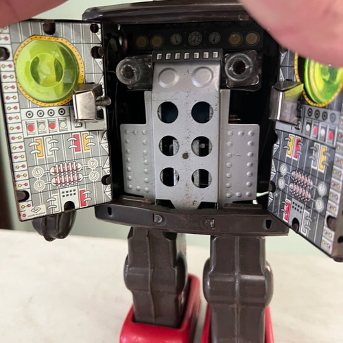 Horikawa Attacking Martian Robot used vintage tin toy from Japan