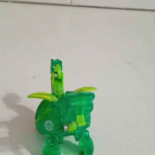 Bakugan B800 Green Ventus figure like new