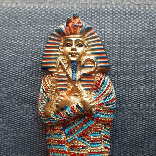 Egyptian Mummy Magnet like new
