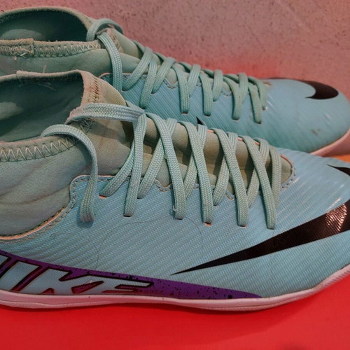 Nike football shoes used, size 37.5, purple and turquoise