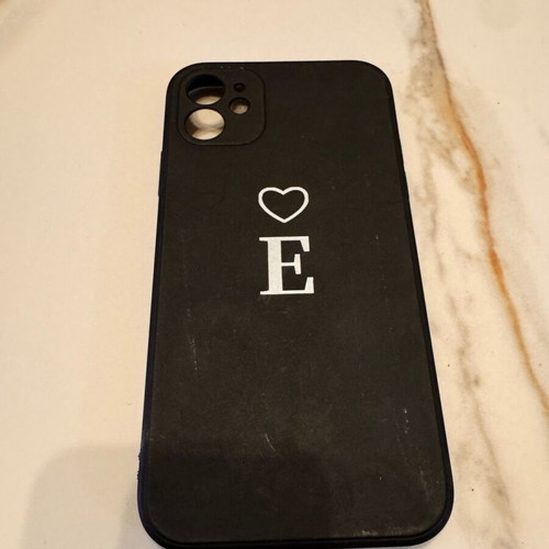 iPhone 11 case used in good condition