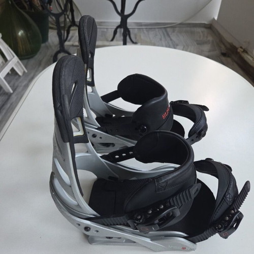Burton Ripcord 154 snowboard with Burton Mission Reflex bindings used, size Medium, silver