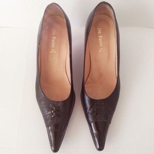 Pointed black pumps used size 39 with 6cm heel