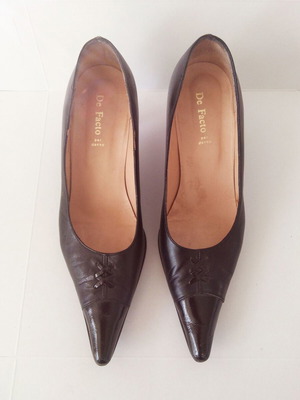 Pointed black pumps used size 39 with 6cm heel