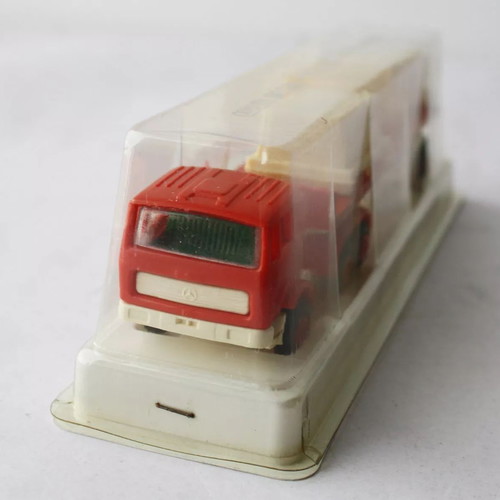 Vintage Gesoef Mari Polfi Efsi 1:90 Mercedes plastic truck 1970s new