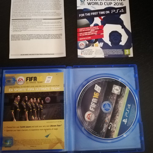 FIFA16 PS4 and Football Manager 2015 PC in very good condition