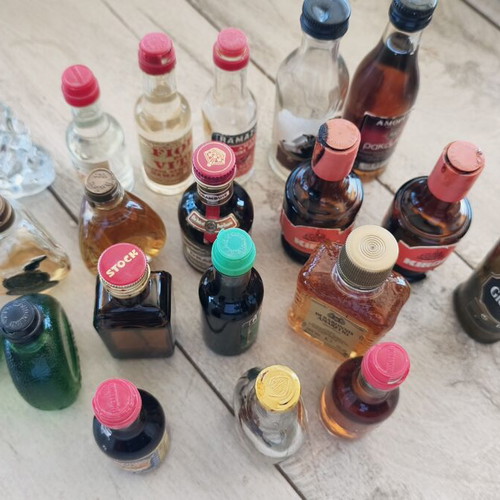 Miniature liquor bottles used, set of 21