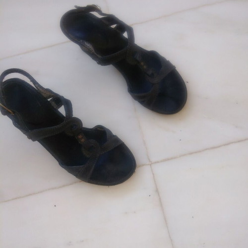 Black sandals used No 38.5, German leather with 4 cm heel