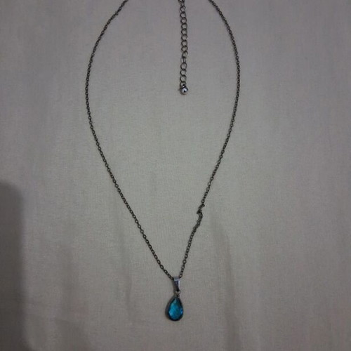 Necklace like new, blue and silver