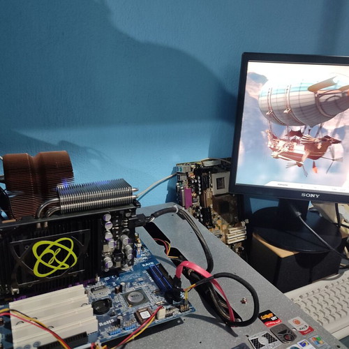 XFX 7950GT 512MB DDR3 PCIe graphics card used