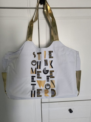 Large beach bag new with broken zipper slider