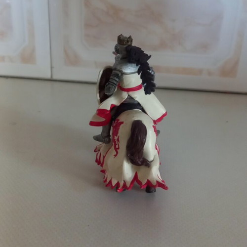 PAPO Knight Figure with Horse like new set