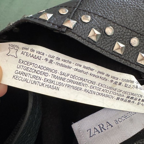 Zara leather shoulder bag used, black with small wear