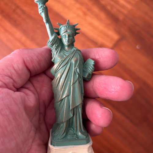 Statue of Liberty souvenir new