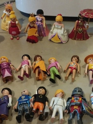 Playmobil used figures princesses, women, astronaut, knight