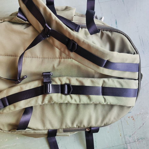 Admiral 27lt Hiking Backpack like new with laptop compartment