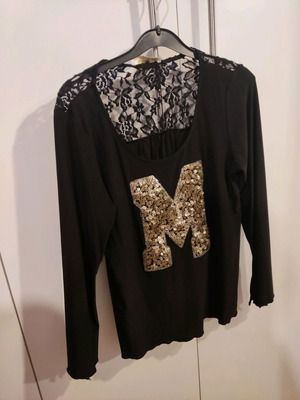Women's blouse new, size XL, black with design