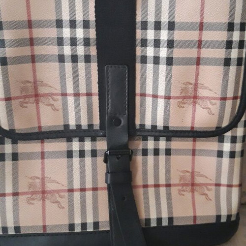Burberry crossbody bag like new, canvas with leather details