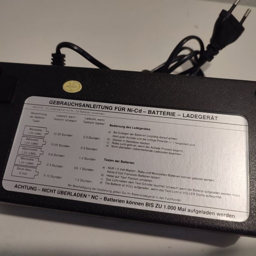 Ni-cd battery charger Tronic used, model Mw398gs