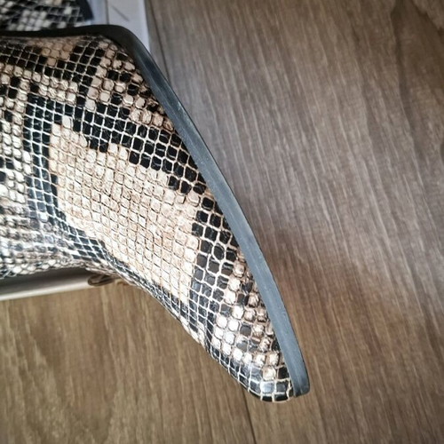 Women's snake print ankle boots size 39, lightly used