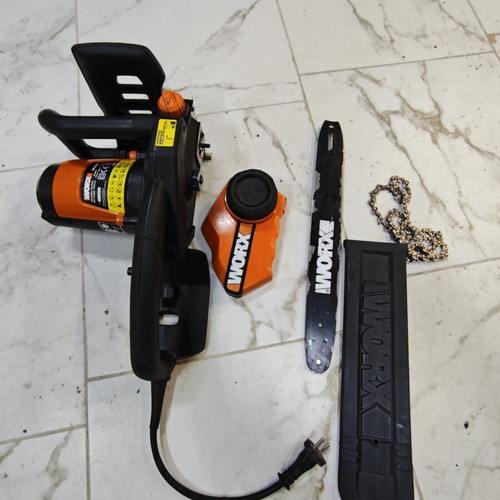 Worx electric chainsaw used, 400 mm chain, 2000 watt