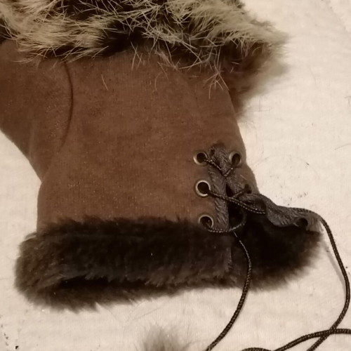 Gloves German made new, design