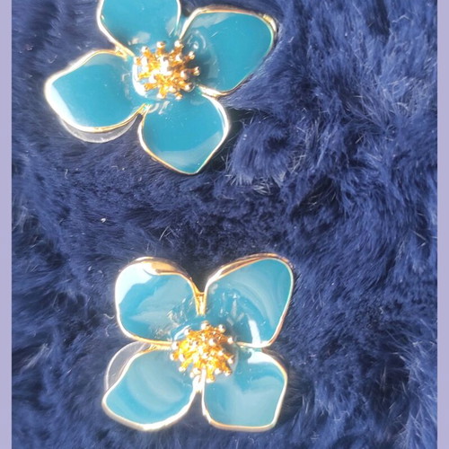 Flower stud earrings with petrol and gold enamel new