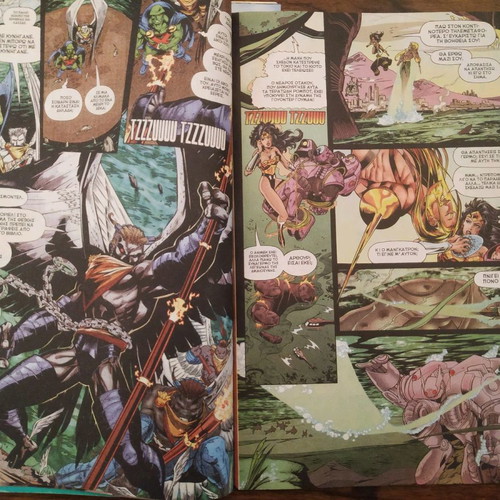 Justice League comics like new, 2 issues