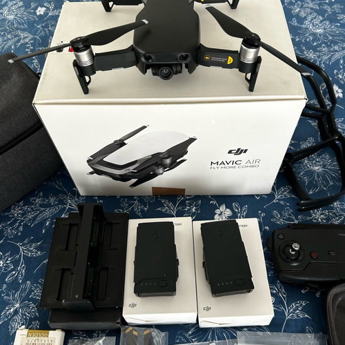 DJI Mavic Air Drone Fly More Combo like new