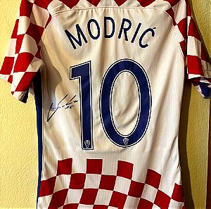Συλλεκτική  υπογεγραμμένη φανέλα εθνικης Κροατίας Luka Modric (τιμή συζητησιμη)