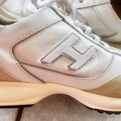 Hogan sneakers like new, white with suede leather and silver logo, size 38.5