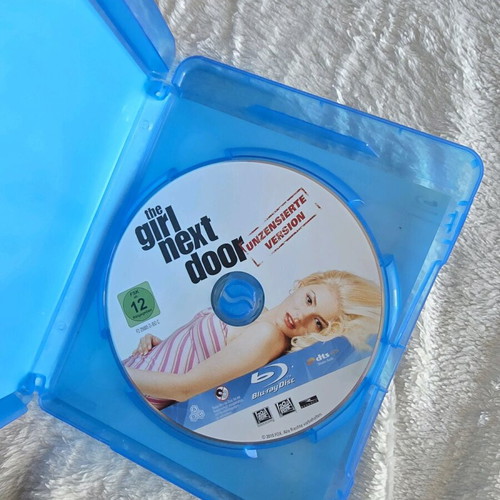 The Girl Next Door Blu-Ray like new with Greek subtitles
