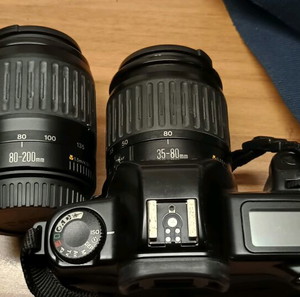 Canon EOS1000 φωτογραφική μηχανή + 2 φακοί Canon