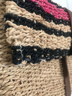 Womens straw woven shoulder bag multicolored new