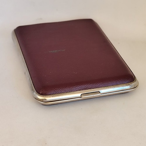 Vintage metal tobacco case with leatherette lining used, bordeaux gold
