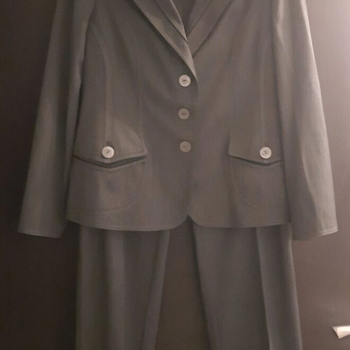 Women's suit gray like new, size 46 or L