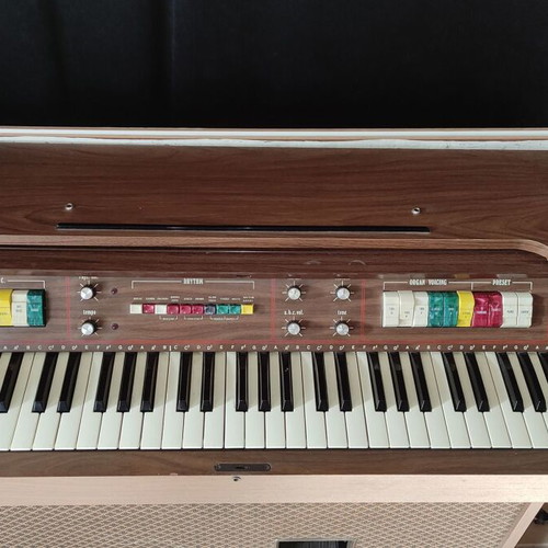 Jen Brio 61-CS Vintage Furniture Organ like new