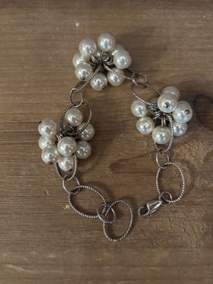 Silver bracelet with imitation pearls like new, 20 cm