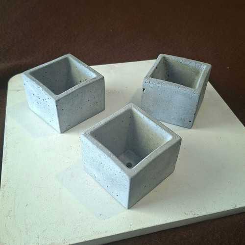 Set of 3 handmade concrete mini flower pots, gray
