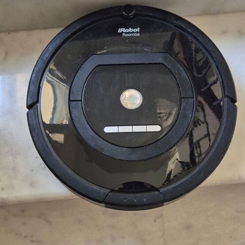 Roomba 770 robot vacuum cleaner