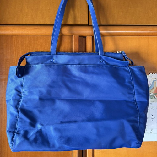 Carpisa shoulder bag like new, waterproof blue