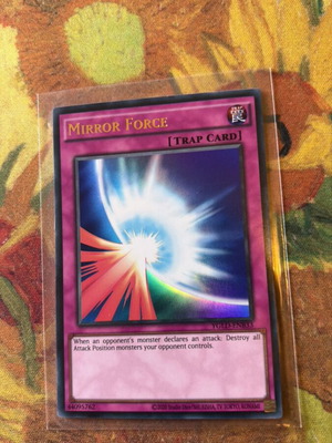 Yu-Gi-Oh Mirror Force Card YGLD-ENB33 Ultra Rare Holofoil