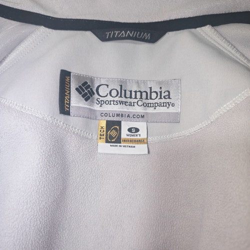 Columbia Titanium fleece jacket small, lightly used